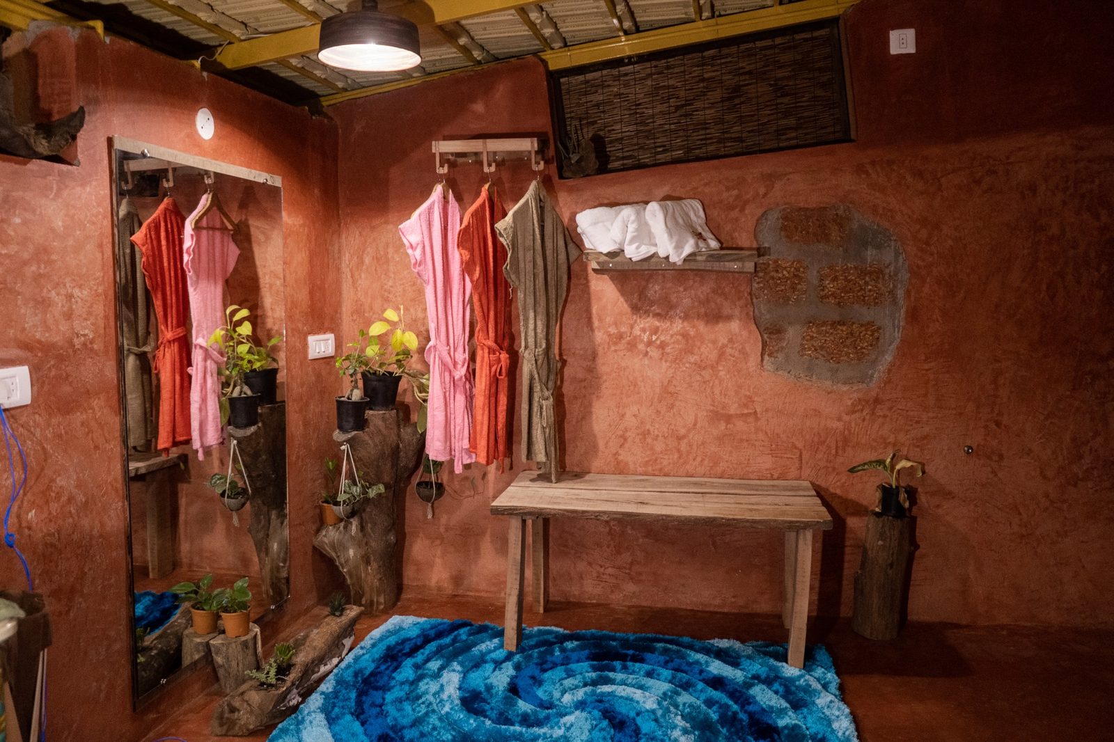 European Royal Cottage - A stylish cabinet offering generous space for your clothes, luggage, and essentials.